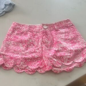 Women’s Pink Printed Scallop Hem Shorts